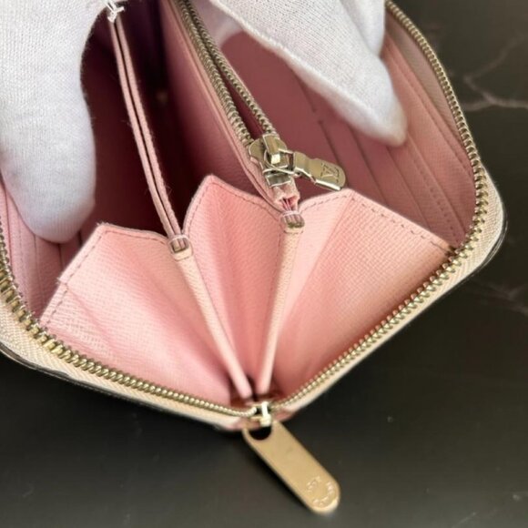 Louis Vuitton Monogram Giant Monogram Escale Zippy Wallet Pastel Sunrise Pink - Picture 16 of 16